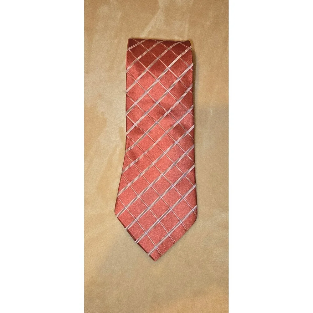 DKNY Mens‎ Silk Tie Burnt Orange Rust Geometric Diamond Grid Pattern Made in USA